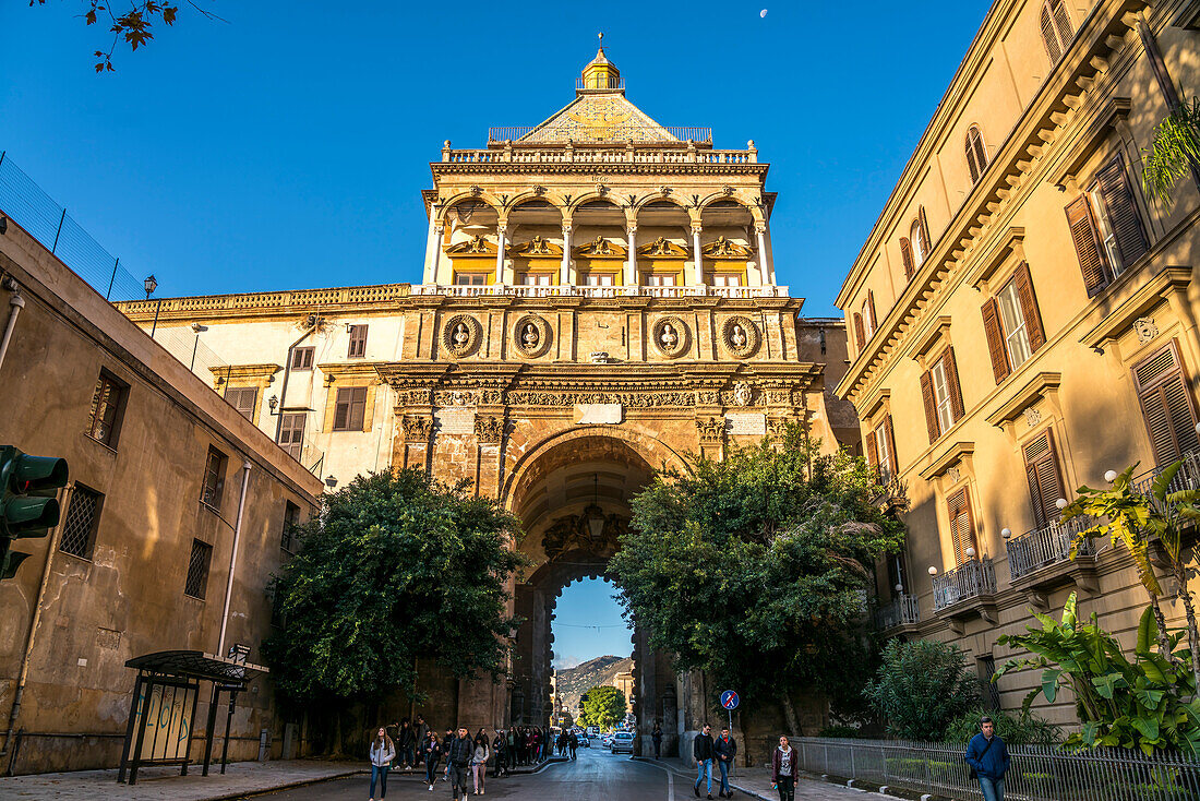 Porta Nuova, Palermo, Sicily, Italy, Europe