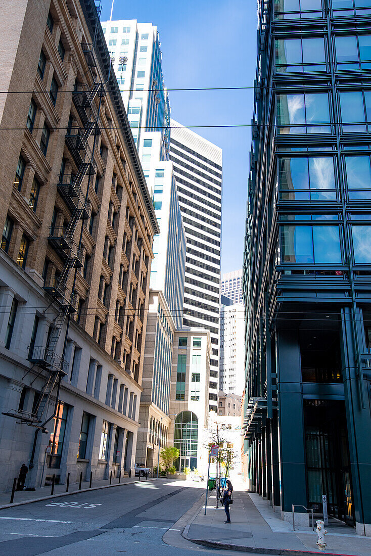 Wide angle street scene in downtown San Francsico.