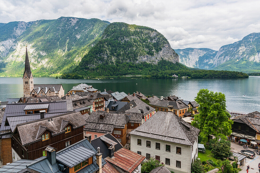 Hallstatt on Lake Hallstatt in the Salzkammergut, Upper Austria, Austria