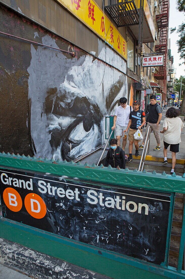 Graffiti at Grand Street Station, Chinatown, Lower East Side, Manhattan, New York, New York, USA