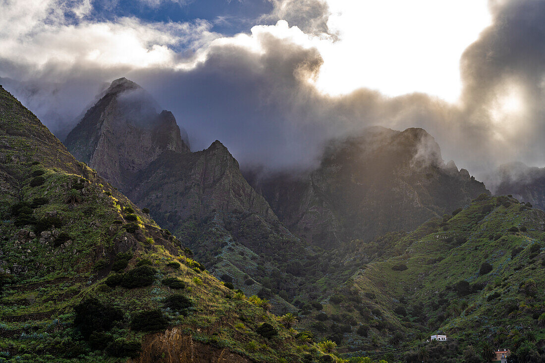 Landschaft im Tal von Hermigua, La Gomera, Kanarische Inseln, Spanien