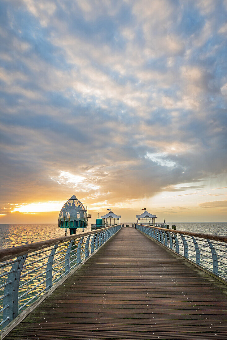 Seebruecke in Groemitz, Baltic Sea, morning mood, Ostholstein, Schleswig-Holstein, Germany