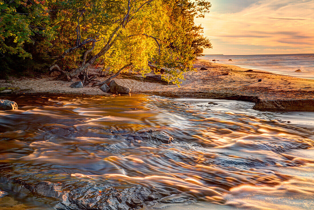 Hurricane River flowing into Lake Superior at sunset, Pictured Rocks National Lakeshore, Upper Peninsula of Michigan.