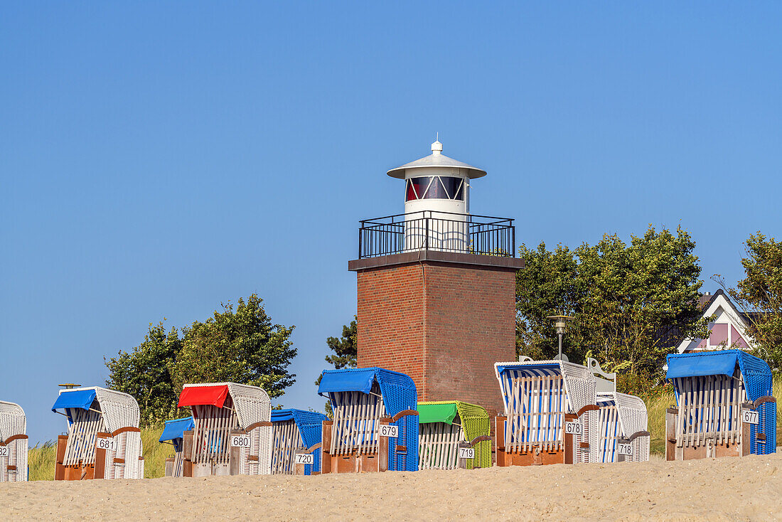 Leuchtturm Olhörn am Strand, Wyk, Insel Föhr, Schleswig-Holstein, Deutschland