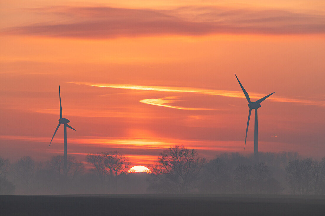 Windkraftraeder in the sunset, Ostholstein, Schleswig-Holstein Germany