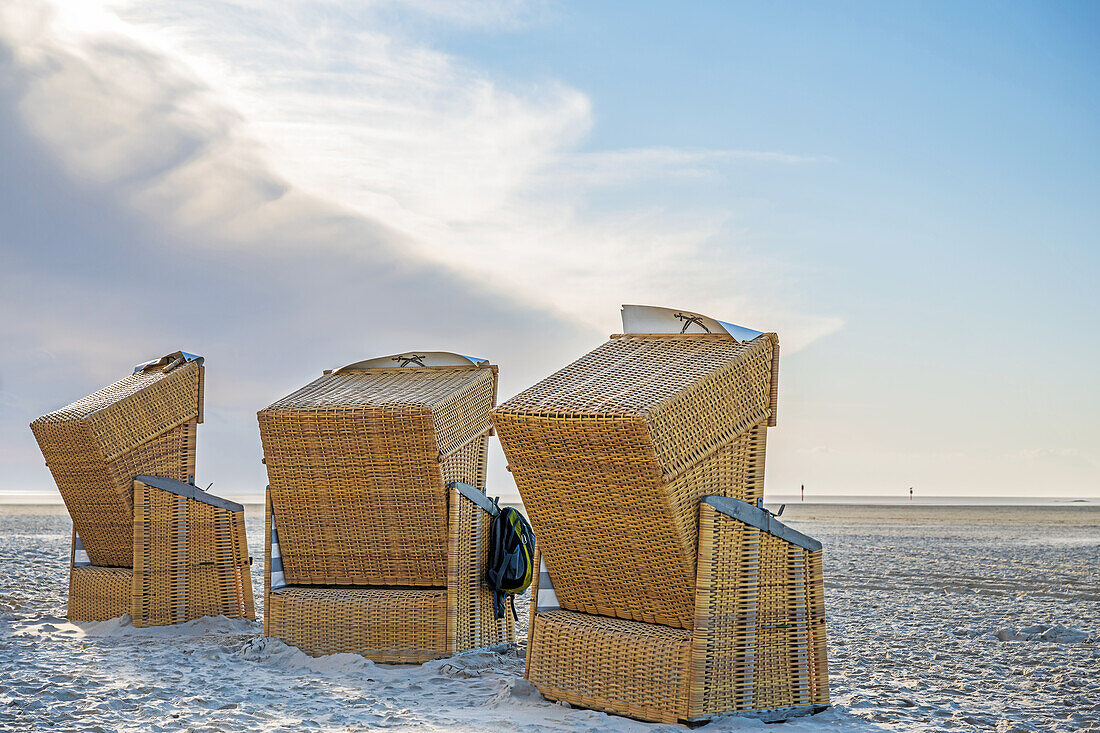 Beach chairs in Sankt-Peter-Ording, North Sea, North Friesland, Schleswig-Holstein, Germany