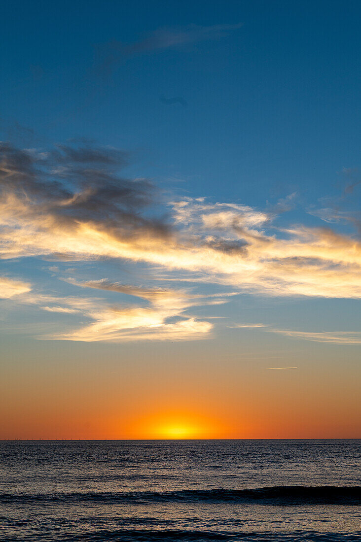 Sonnenuntergang am Strand von Sylt, Norddeutschland, Schleswig-Holstein, Deuschland, Eurpoa