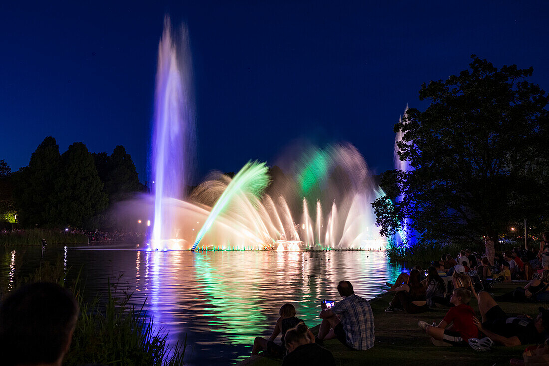 Wasserspiele Konzert im Park Planten un Blomen in Hamburg, Deutschland, Europa