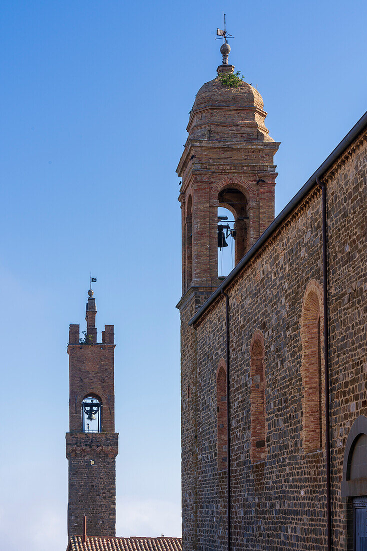 Turmlandschaft in Montalcino, Toskana, Italien
