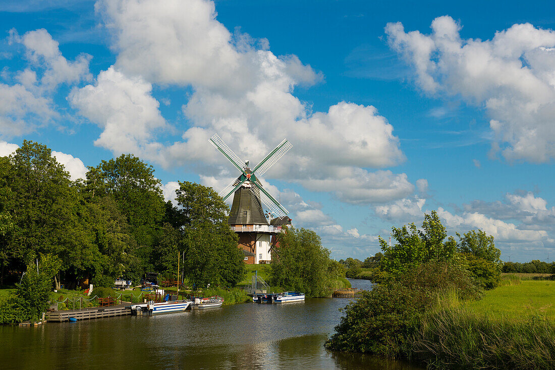 Windmühle, Greetsiel, Ostfriesland, Niedersachsen, Nordsee, Deutschland
