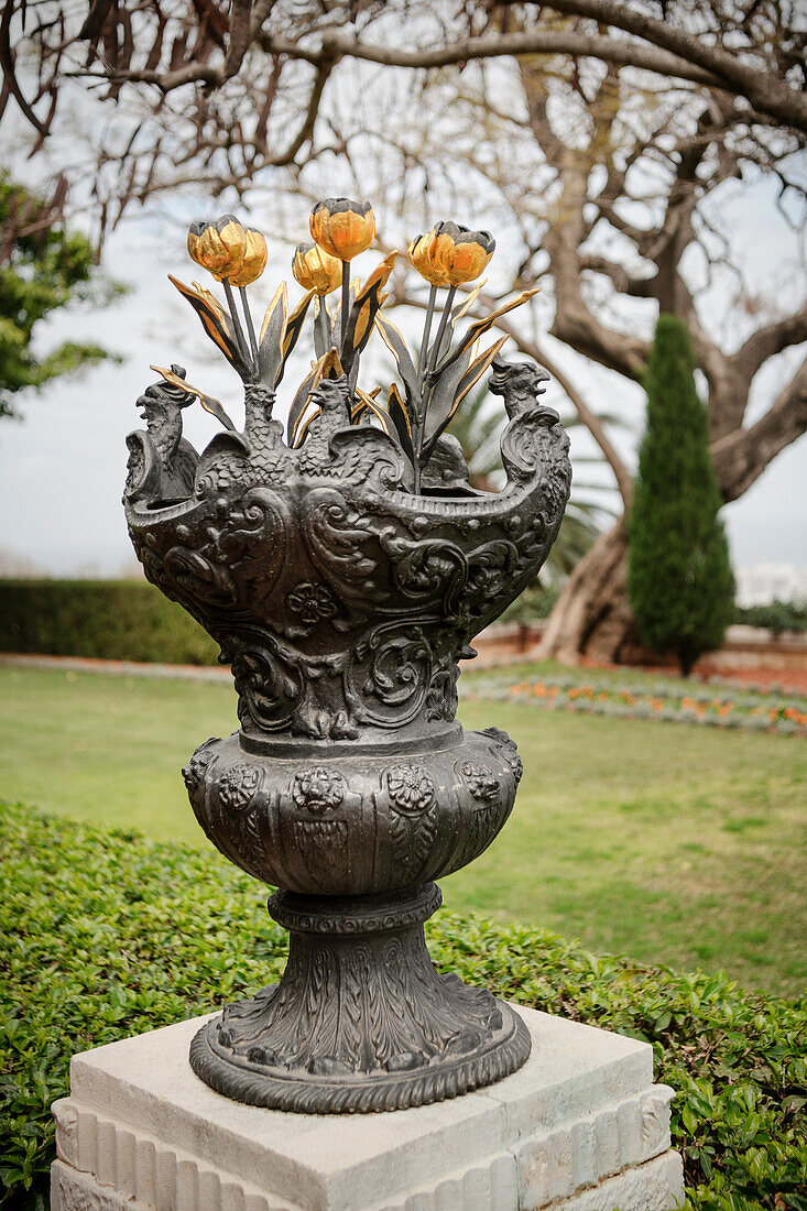 Detail in the garden of the Shrine of the Bab (Bahai Shrine), Haifa, Israel, Middle East, Asia