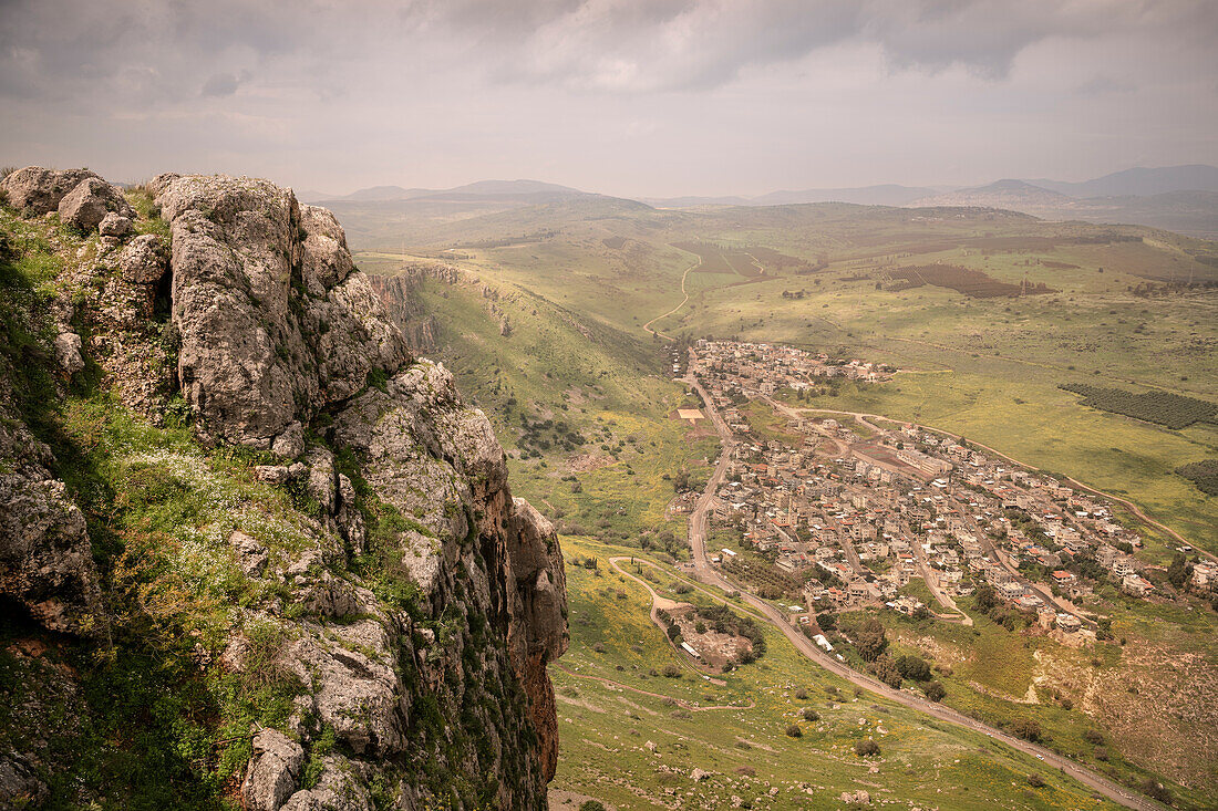 Felsige und grüne Landschaft am See Genezareth, Israel, Mittlerer Osten, Asien