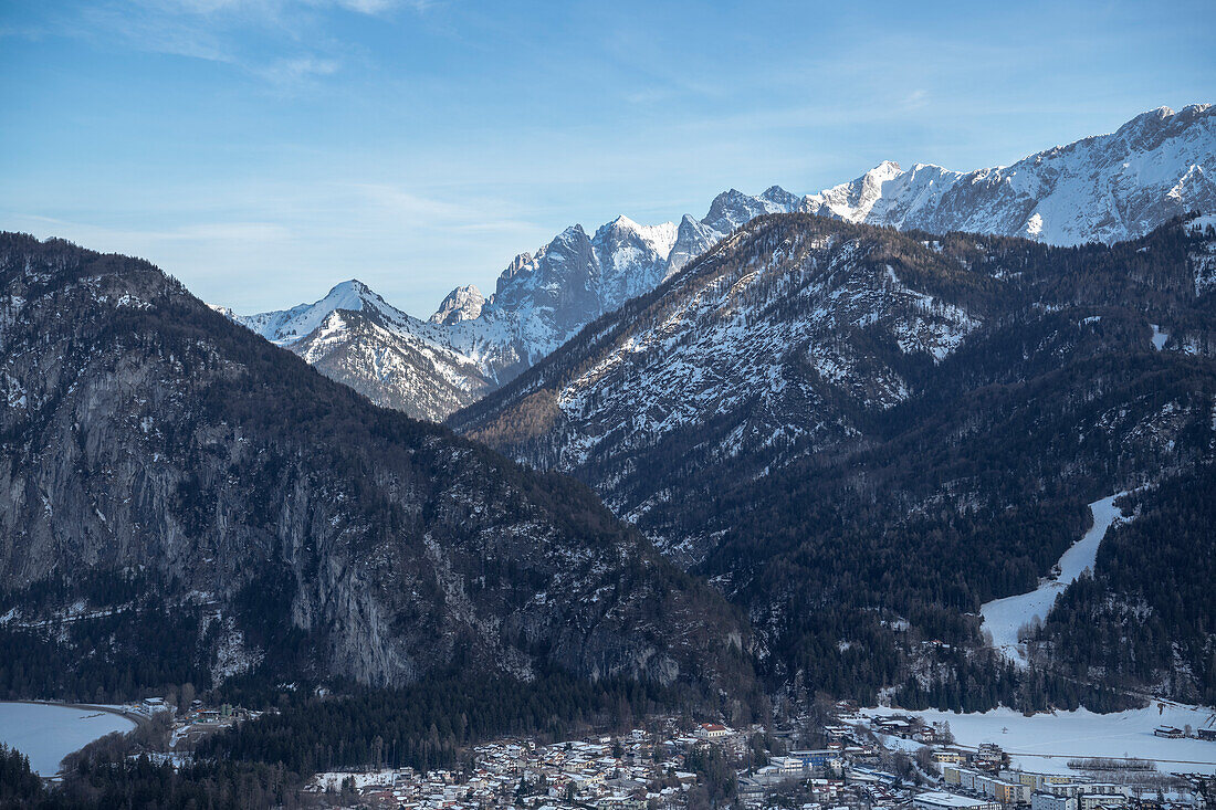 verschneite Berglandschaft bei Kufstein, Tirol, Österreich, Alpen, Europa
