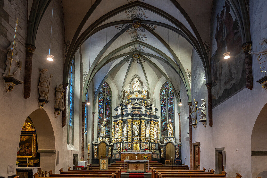 Innenraum der Klosterkirche des Kloster Oelinghausen, Arnsberg, Hochsauerlandkreis, Nordrhein-Westfalen, Deutschland