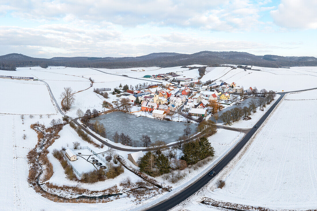 Winter mood in Birklingen, Iphofen, Kitzingen, Lower Franconia, Franconia, Bavaria, Germany, Europe