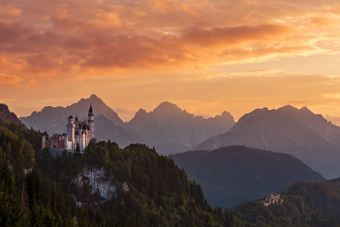 View over Neuschwanstein and Hohenschwangau to the Tannheim Mountains, Allgäu, Bavaria, Germany