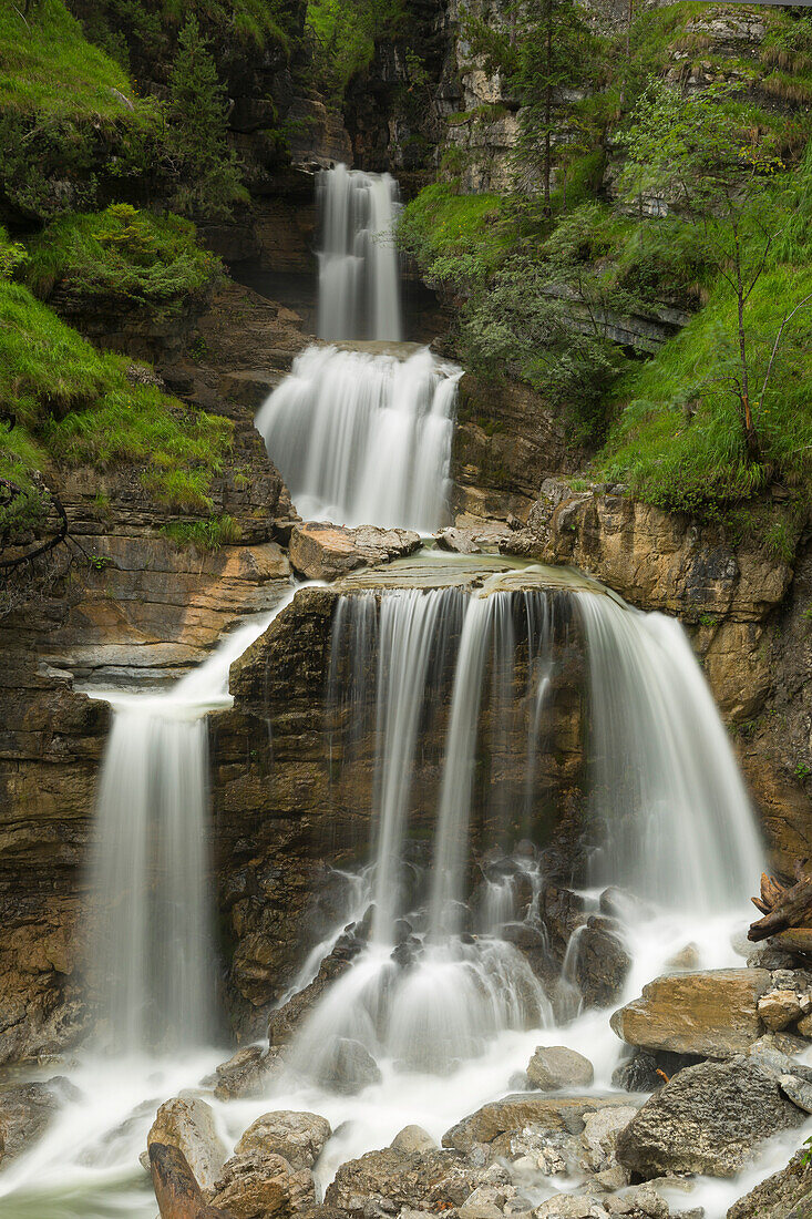 Kuhflucht-Wasserfall, bei Farchant, Bayern, Deutschland