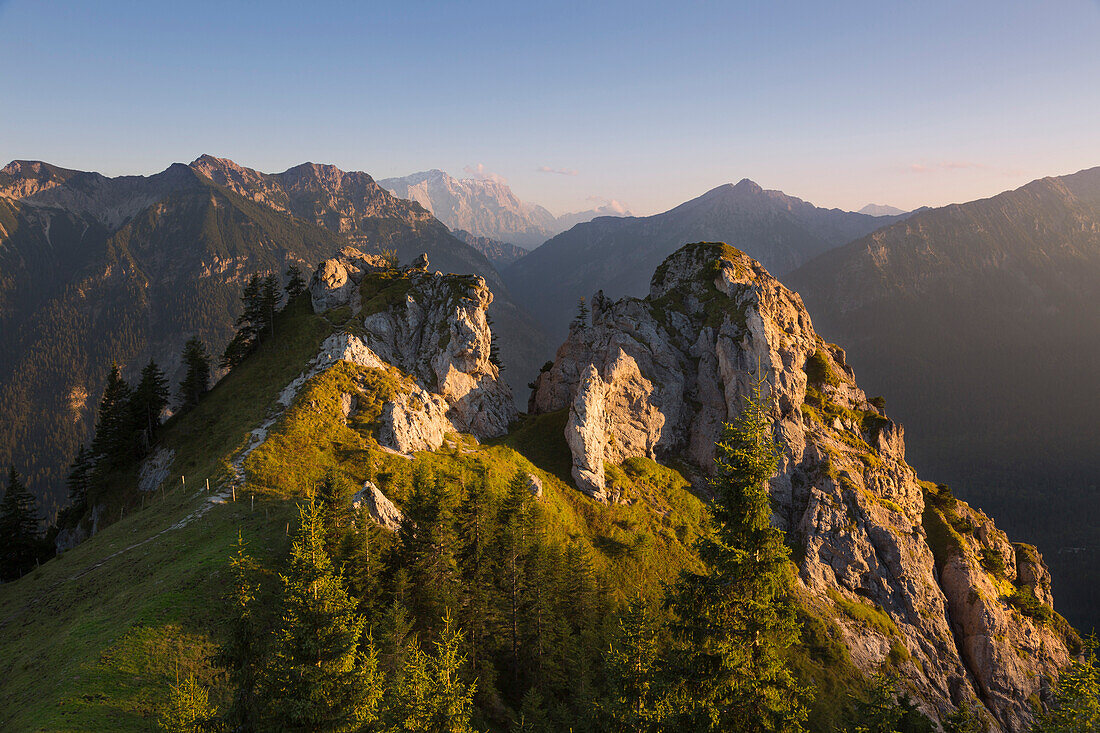 Pürschling, Blick zur Zugspitze, Ammergauer Alpen, Bayern, Deutschland