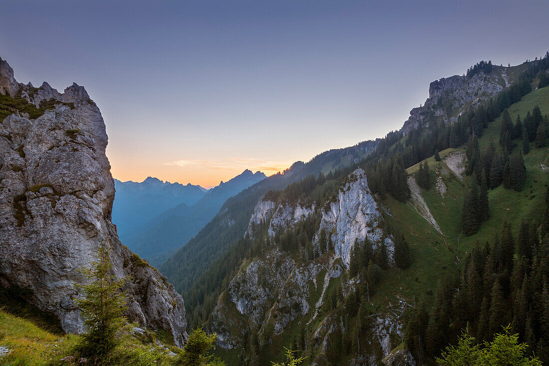Blick vom Pürschling über die Ammergauer Alpen, Bayern, Deutschland