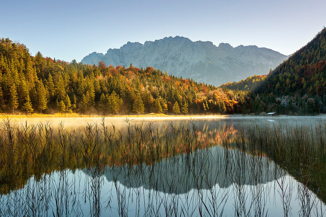 Ferchensee, view to the Karwendel, near Mittenwald, Wetterstein Mountains, Bavaria, Germany