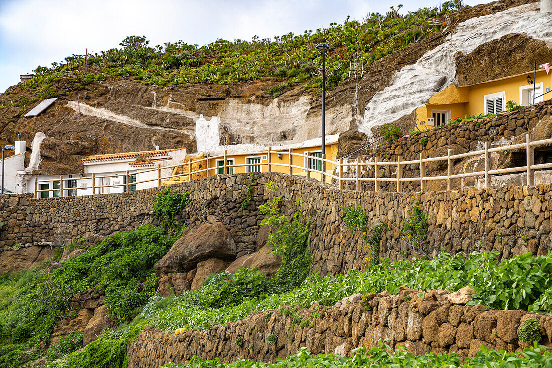 Das Höhlendorf Chinamada, Teneriffa, Kanarische Inseln, Spanien