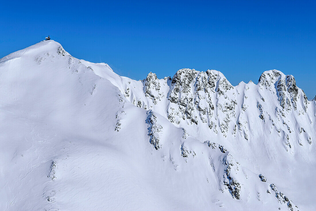 Kellerjoch / Kreuzjoch mit Kapelle am Gipfel, vom Kuhmesser, Zillertal, Hochfügen, Tuxer Alpen, Tirol, Österreich