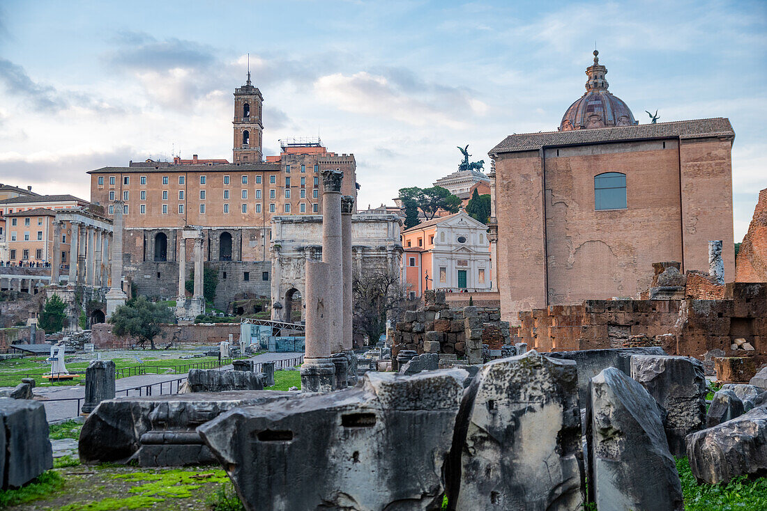Antike Ruinen, Forum Romanum, am Palatin Hügel, Rom, Italien