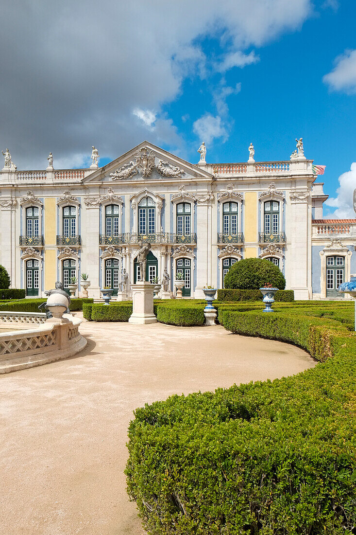 Portugal, Lisbon, Formal garden at Royal Palace
