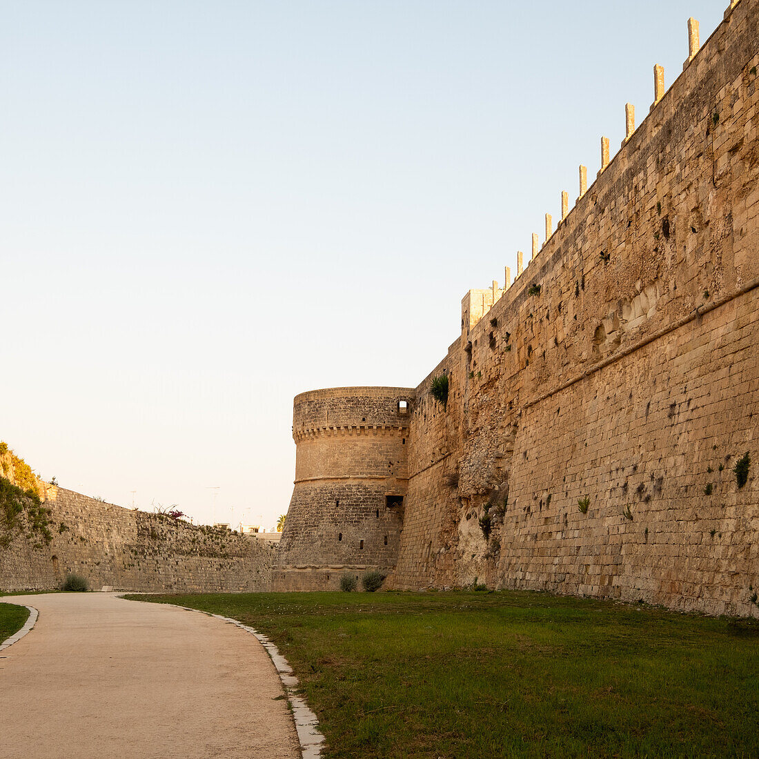 Italien, Apulien, Provinz Lecce, Otranto, Fassade der Burg Aragonese