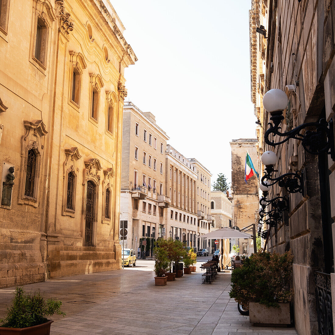 Italy, Apulia, Lecce, Town square in old town
