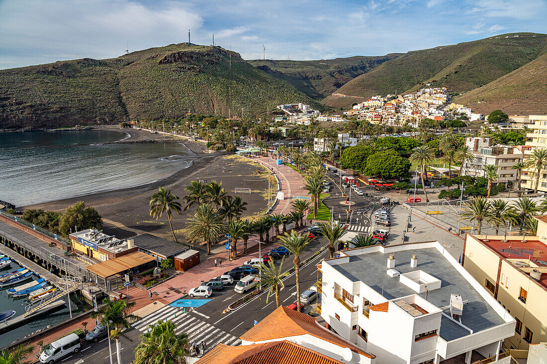 Stadtansicht mit Stadtstrand Playa San Sebastián in der Hauptstadt San Sebastián de La Gomera, La Gomera, Kanarische Inseln, Spanien