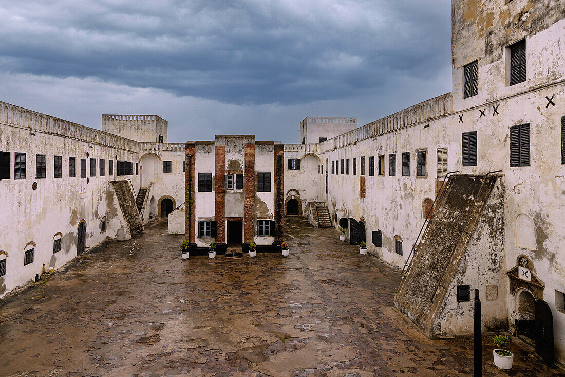 Auktionsplatz im Elmina Castle in Elmina an der Goldküste in der Central Region im Süden von Ghana in Westafrika