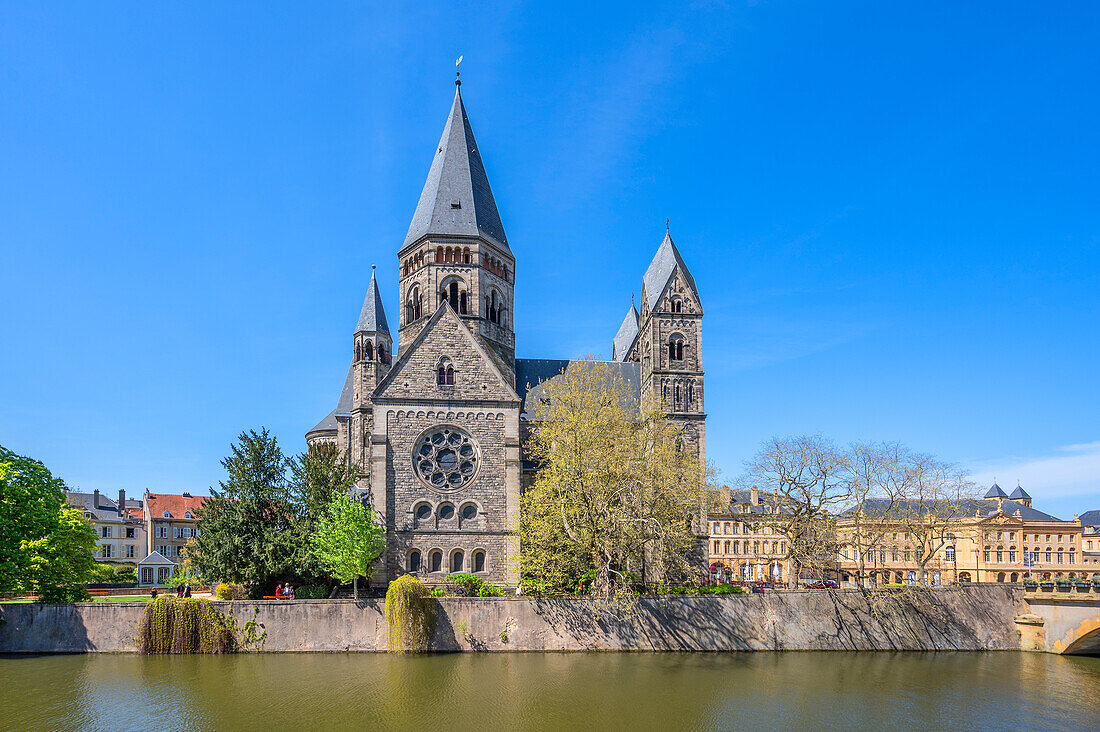 Mosel mit Temple Neuf in Metz, Moselle, Lothringen, Grand Est, Frankreich