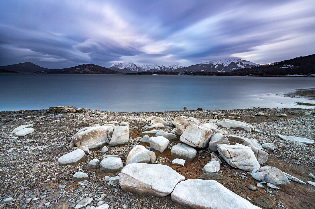 The Campotosto reservoir in the evening, Mascioni, Gran Sasso, L'Aquila, Abruzzo, Italy, Europe