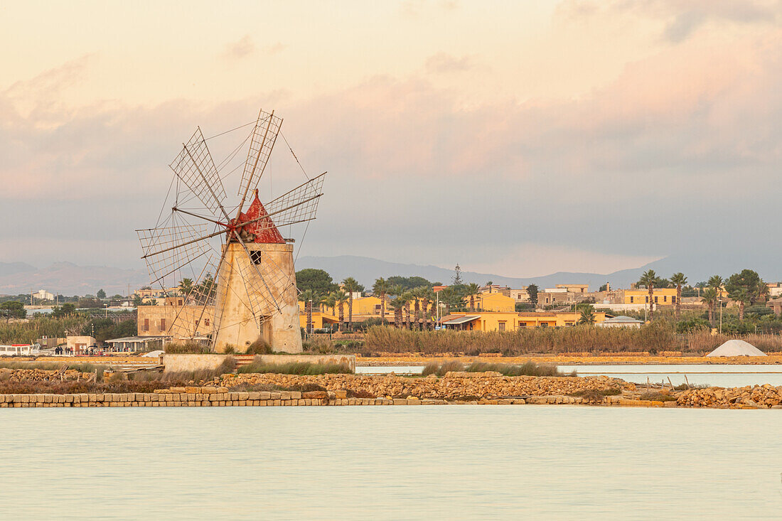 Die Saline Lagune bei Marsala, Trapani, Sizilien, Italien, Europa