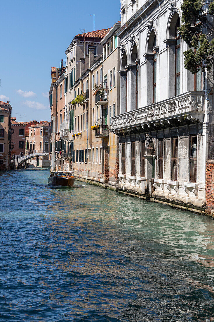 Rio di Ca' Foscari. Venice, Veneto, Italy