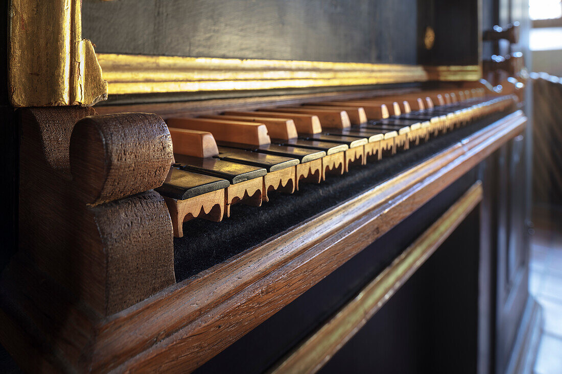 Historical organ in the Sankt Johann Church in Aalen, Ostalbkreis, Swabian Jura, Baden-Wuerttemberg, Germany, Europe