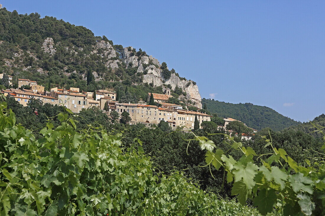 Blick auf Seguret, Vaucluse, Provence-Alpes-Côte d'Azur, Frankreich