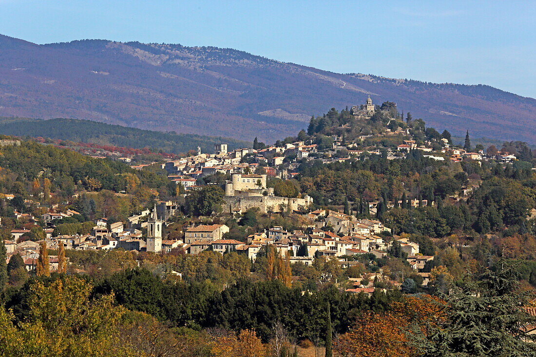 Blick auf Forcalquier und die Citadelle, Alpes-de-Haute-Provence, Provence-Alpes-Côte d'Azur, Frankreich