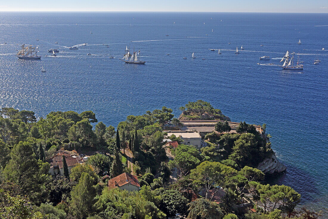 Tall-Ship-Parade vor Cap Brun, Toulon, Var, Provence-Alpes-Côte d'Azur, Frankreich