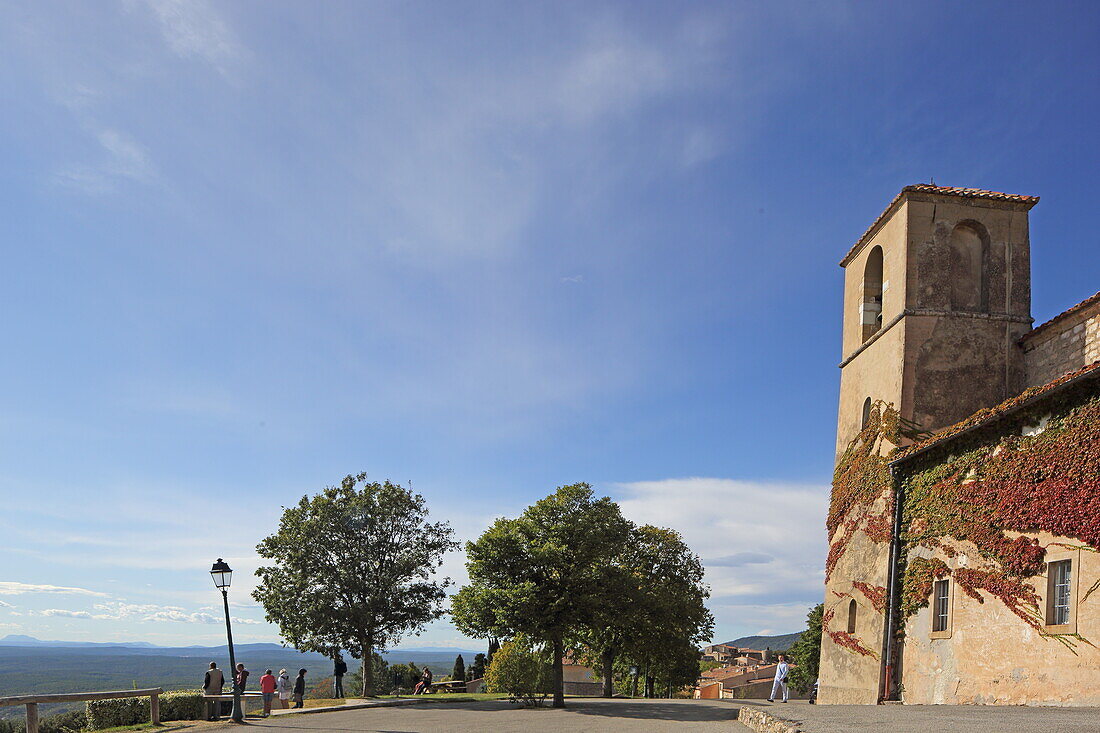 Ausblick von Aussichtsterrasse, Tourtour, Var, Provence-Alpes-Côte d'Azur, Frankreich