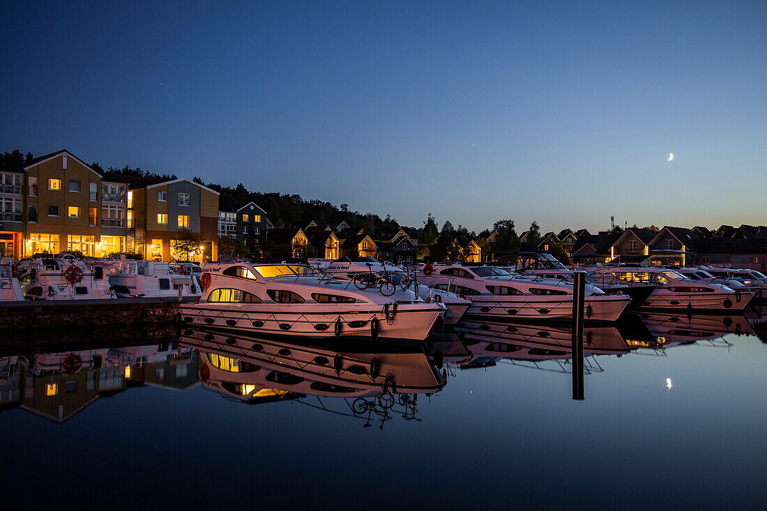 Marina Wolfsbruch with Precise Resort Marina Wolfsbruch and Le Boat houseboat base, Rheinsberg Prebelow, Brandenburg, Germany, Europe