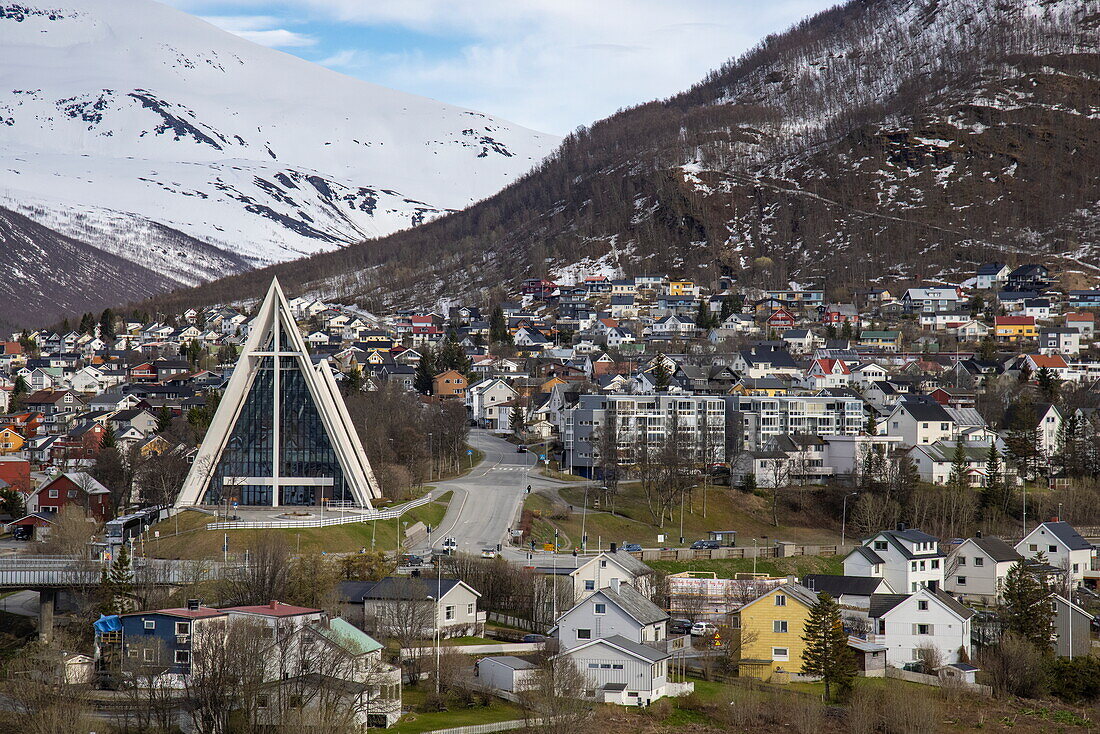 Eismeerkathedrale und Berge, Tromsø, Troms og Finnmark, Norwegen, Europa