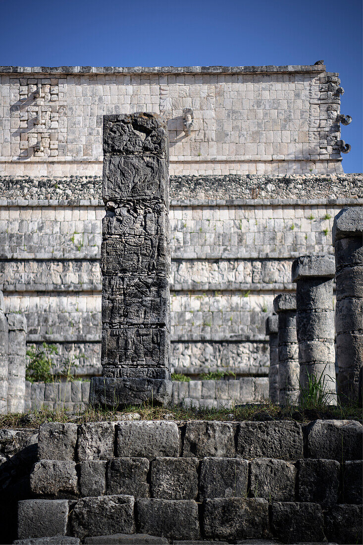 Hiergoglyphs on the pillar of the Warrior's Temple (El Templo de los Guerreros), ruined city of Chichén-Itzá, Yucatán, Mexico, North America, Latin America, UNESCO World Heritage Site
