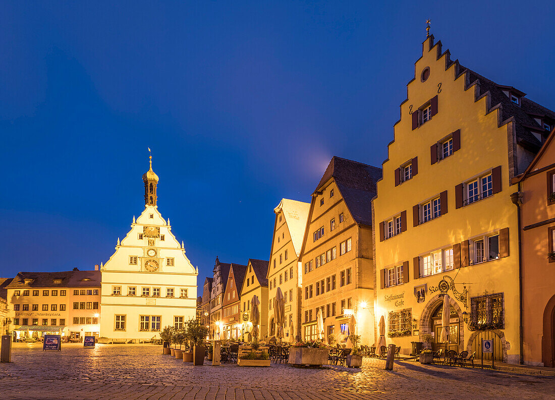 Historic houses on the market square in the old town of Rothenburg ob der Tauber, Middle Franconia, Bavaria, Germany