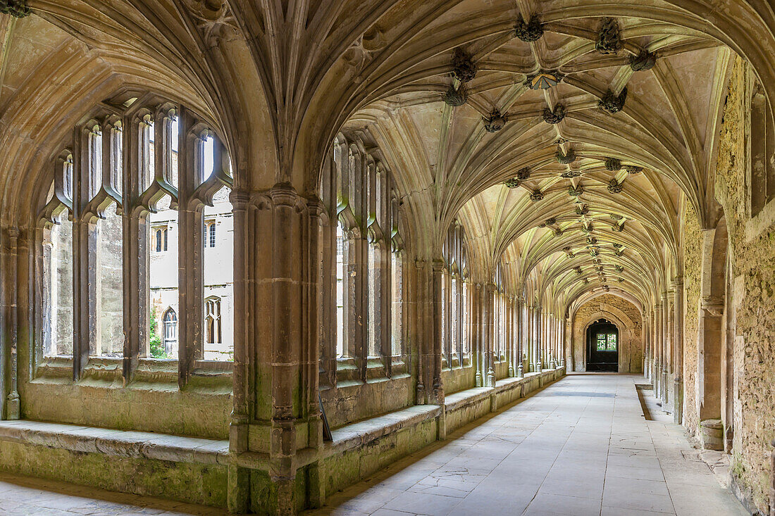 Kreuzgang von Lacock Abbey, Wiltshire, England