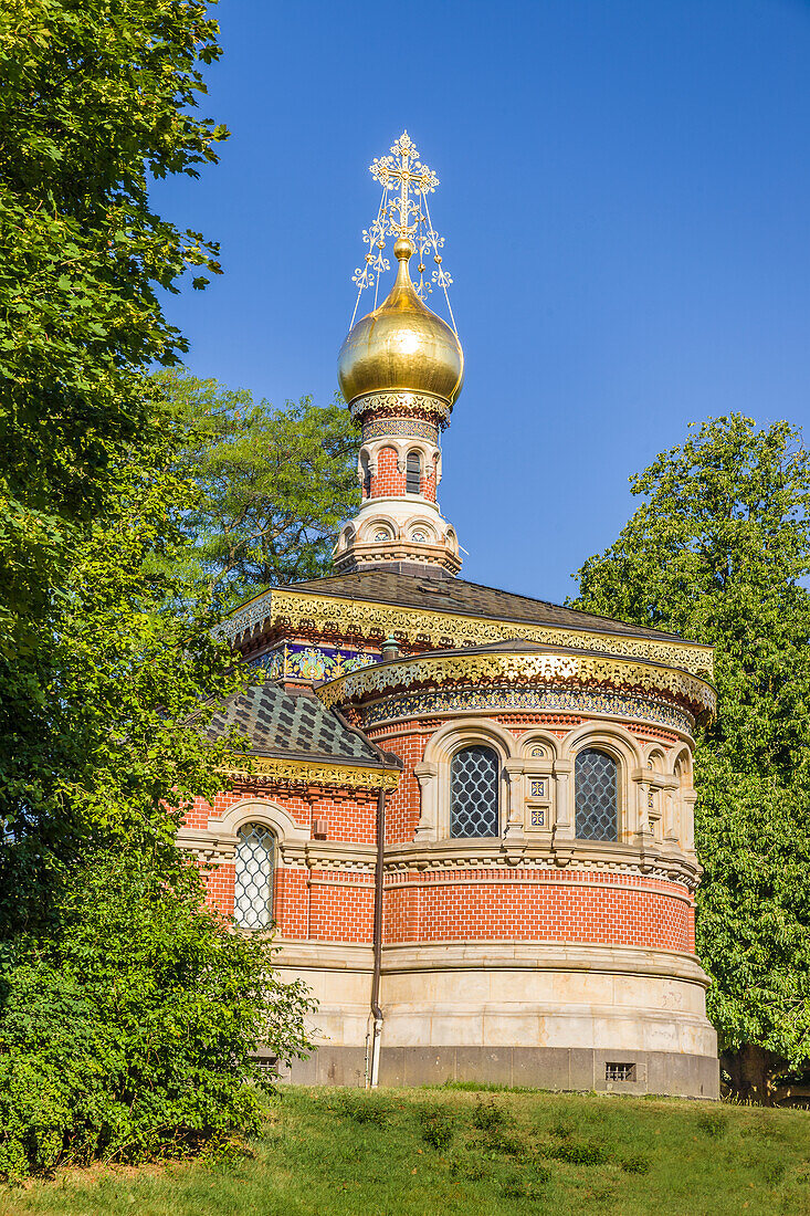 Russian chapel in the spa gardens of Bad Homburg vor der Höhe, Taunus, Hesse, Germany