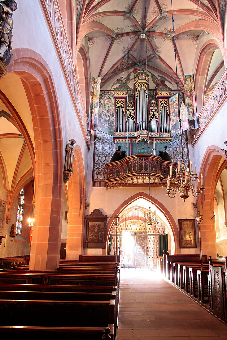 Innenraum der Kirche St. Valentinus (Kiedrich), Rheingau, Hessen, Deutschland
