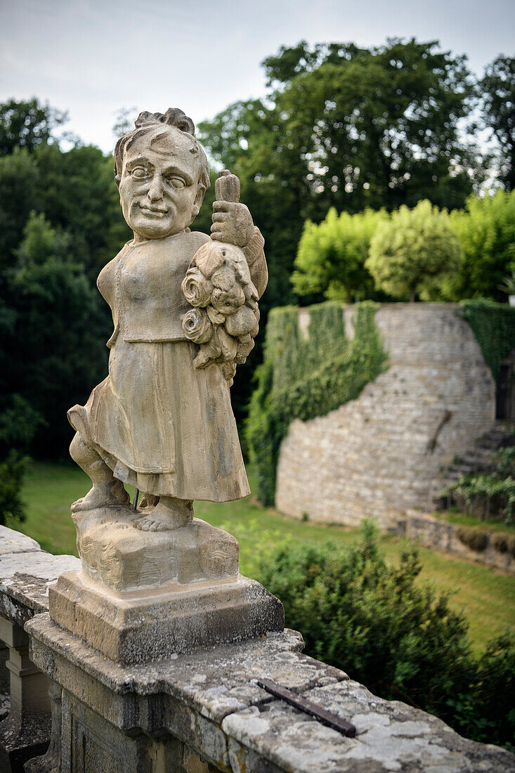 Figur im Schlossgarten von Schloss Weikersheim, Taubertal, Main-Tauber Kreis, Baden-Württemberg, Deutschland, Europa