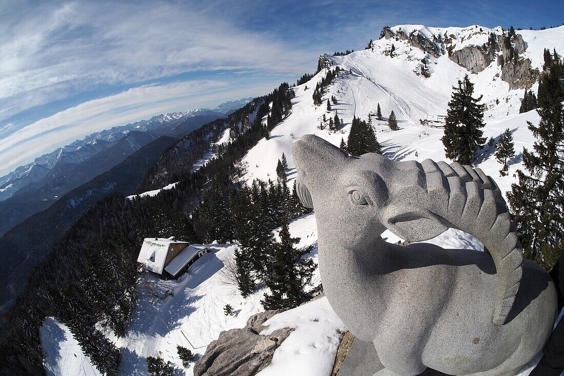 Am Idealhang im Skigebiet Brauneck bei Lenggries, Winter in Bayern, Deutschland